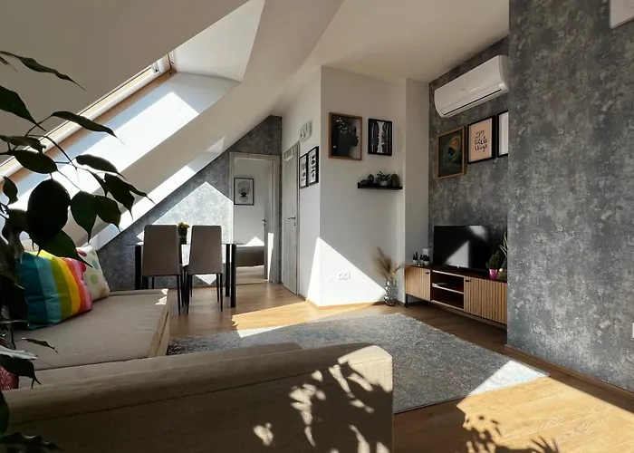 Westend Lofts Sunny Nest